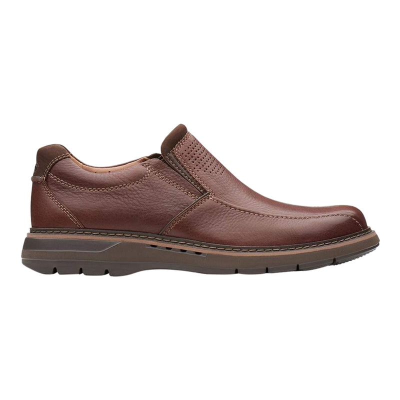 Brown clarks shop